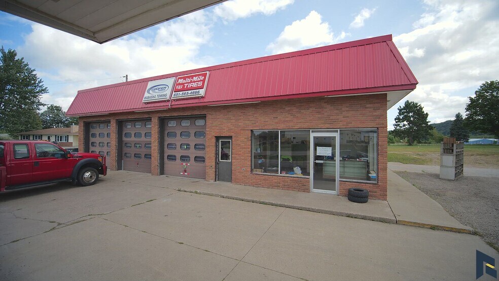 Primary Photo Of 900 Shields Ave, Wabasha General Retail For Sale