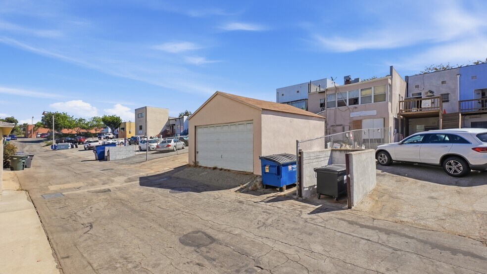 More Photos Of 409 Main St, El Segundo Storefront For Sale