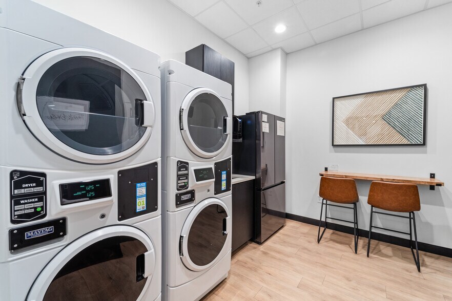 More Photos Of 4095 E Pony Express Pky, Eagle Mountain General Retail For Sale