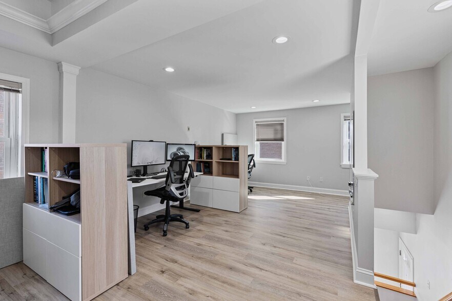 More Photos Of 439-441 Beaver St, Sewickley Storefront Retail Office For Sale