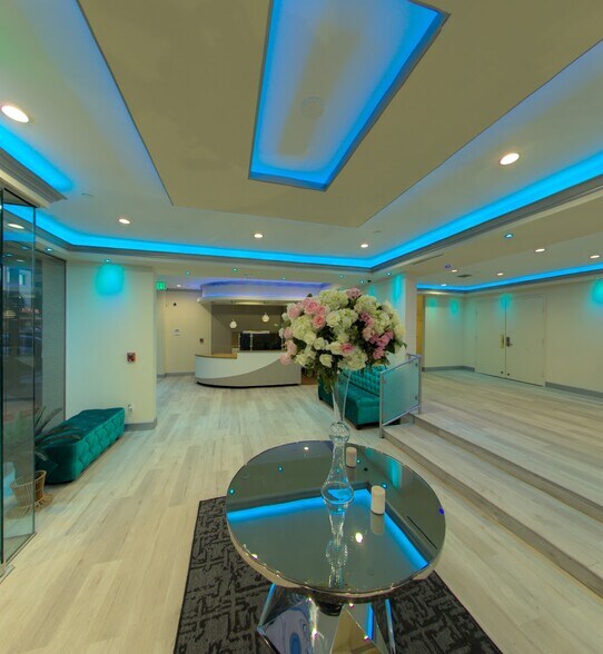 More Photos Of 417 1/2-419 N Brand Blvd, Glendale Restaurant For Sale