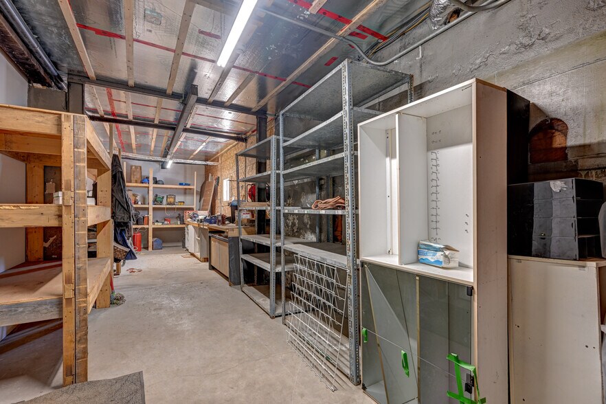 More Photos Of 485 Rue Bertrand, Trois-Rivières Industrial For Sale