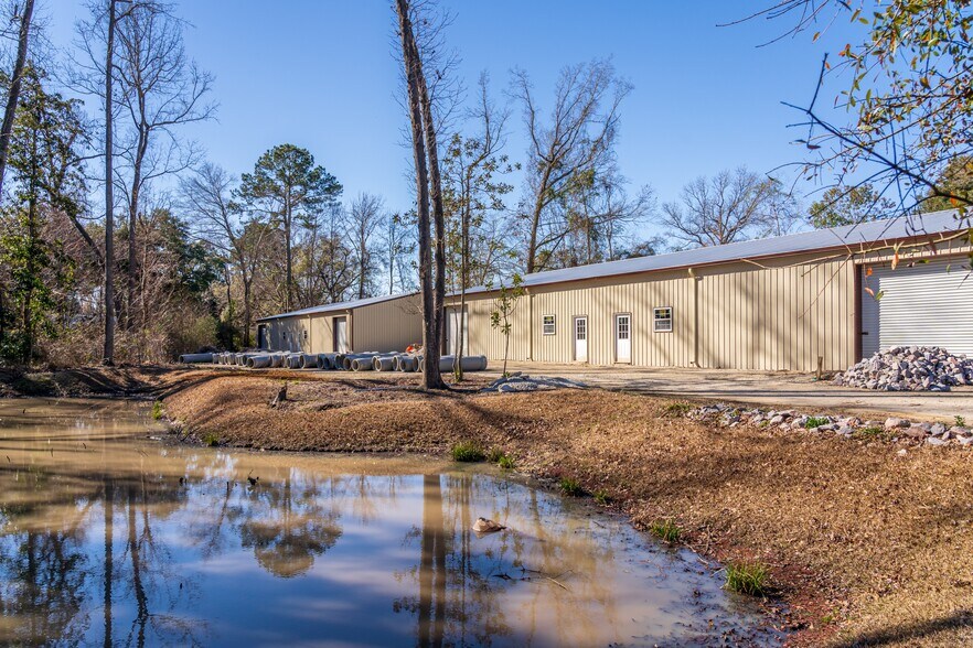 More Photos Of 1951 Dulsey Rd, Charleston Light Distribution For Lease