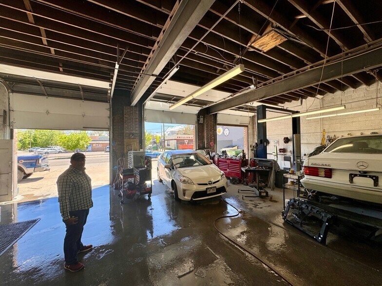 More Photos Of 2301 W 44th Ave, Denver Auto Repair For Sale