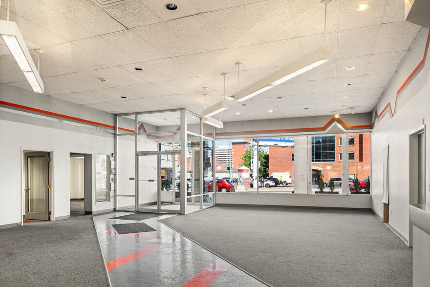 More Photos Of 417-425 W 2nd Ave, Spokane Medical For Lease