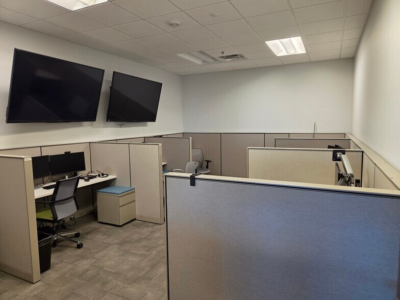 More Photos Of 4609 Regent Blvd, Irving Loft Creative Space For Lease