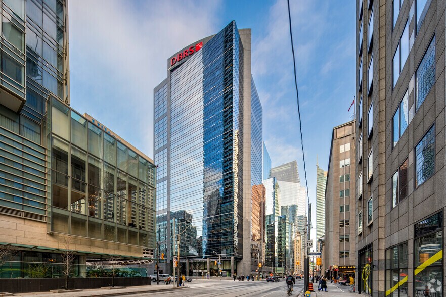 More Photos Of 150 York St, Toronto Office For Lease