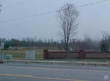 More Photos Of 503 S Main St, Rolesville Land For Lease