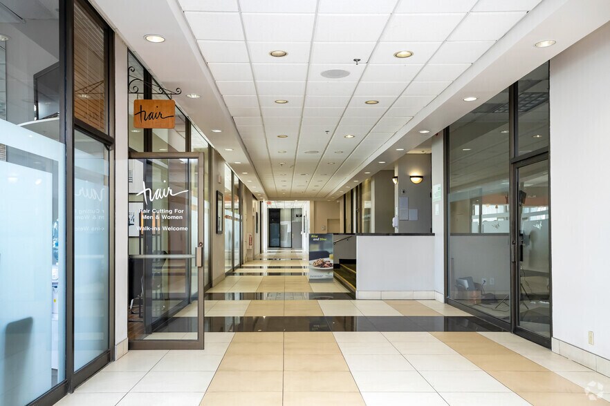 More Photos Of 2-8 Hawley St, Binghamton Hotel For Lease