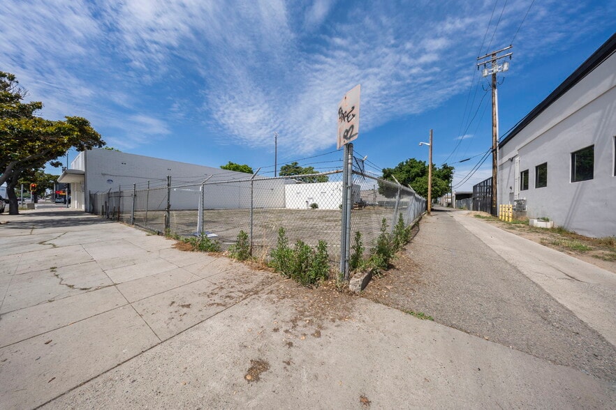 More Photos Of 701 H St, Modesto Loft Creative Space For Sale