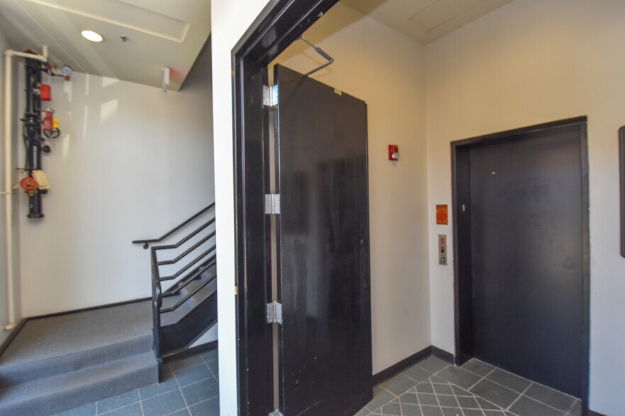 More Photos Of 19701 Bethel Church Rd, Cornelius Office For Sale