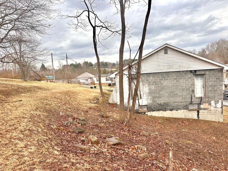 More Photos Of 105 Smith St, Beckley Religious Facility For Sale