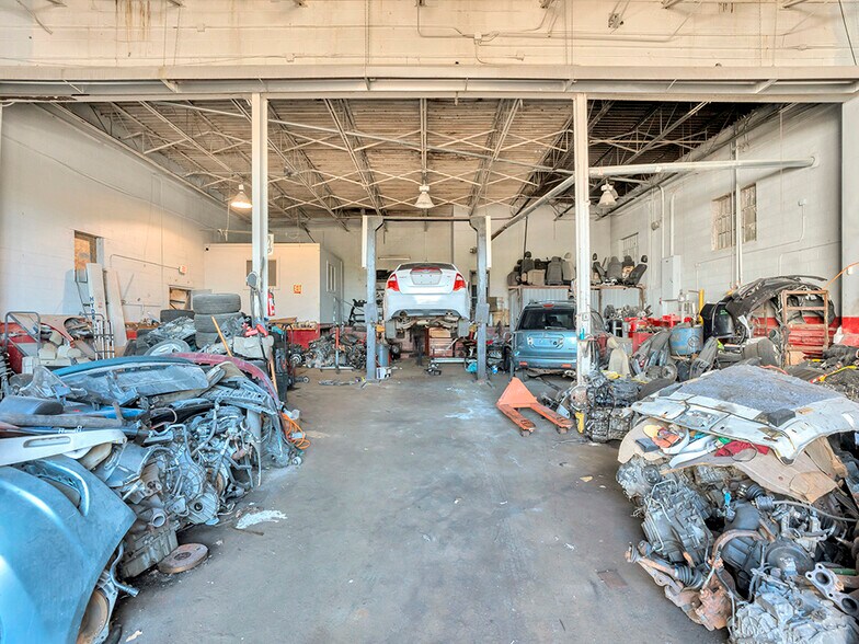 More Photos Of 7780 Majestic Ave, Detroit Warehouse For Sale