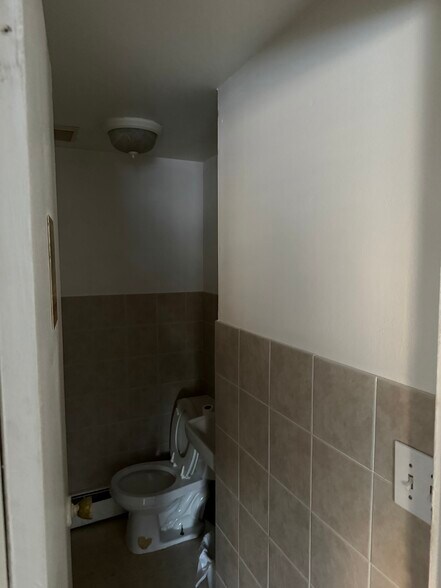 More Photos Of 100-108 35th St, Union City Apartments For Sale