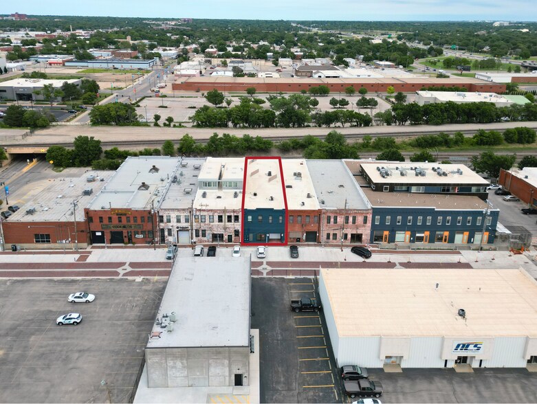 More Photos Of 418 S Commerce St, Wichita Flex For Sale