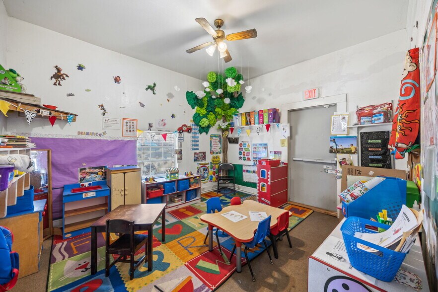 More Photos Of 768 N Saint Augustine Dr, Dallas Specialty For Sale