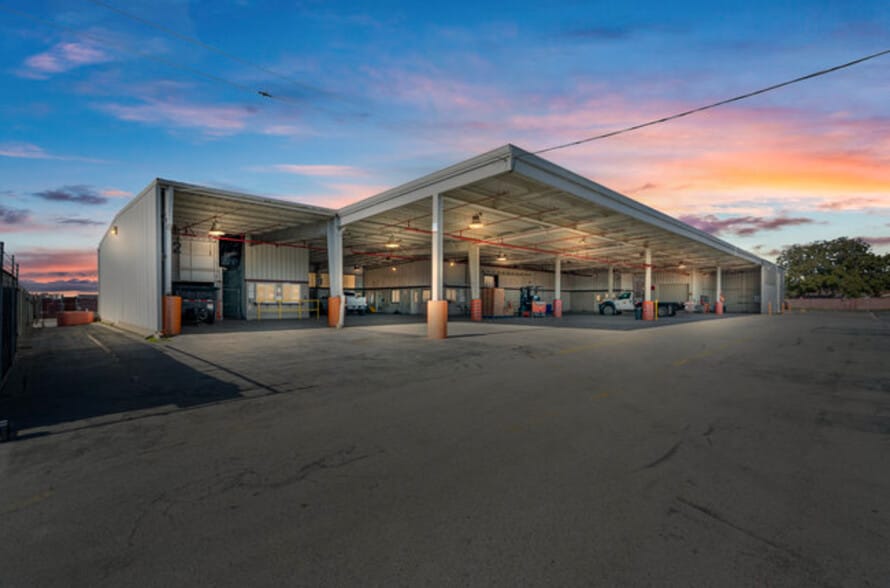 Primary Photo Of 416 Salinas Rd, Watsonville Refrigeration Cold Storage For Lease