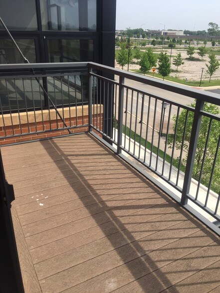 More Photos Of 2390 Esplanade Dr, Algonquin Office For Lease