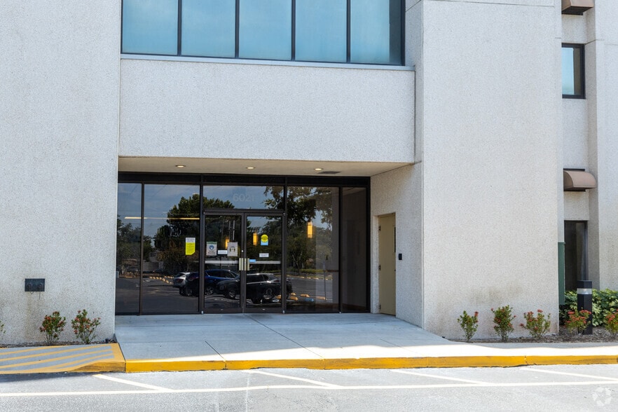More Photos Of 6021 S Rio Grande Ave, Orlando Unknown For Lease