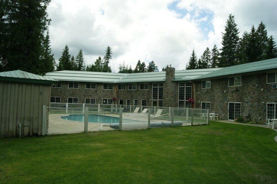 More Photos Of 5310 Dickensheet Rd, Coolin Hotel For Sale