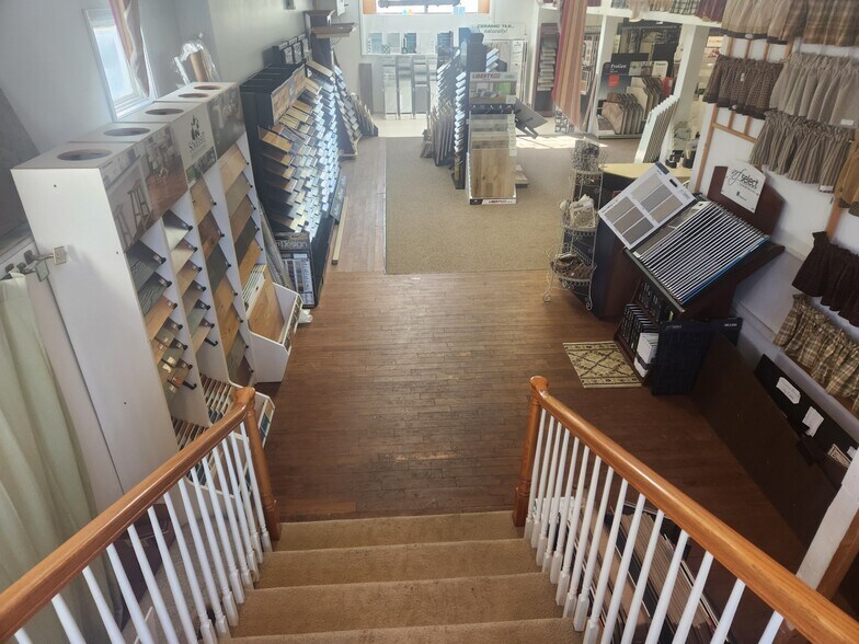 More Photos Of 241 Main St, Townsend Office Residential For Lease