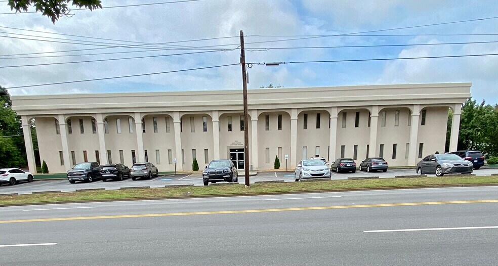 More Photos Of 333 Sandy Springs Cir NE, Sandy Springs Office For Lease