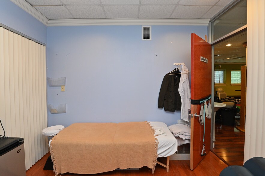 More Photos Of 2715 Fannin St, Houston Medical For Sale