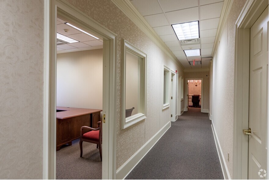 More Photos Of 3165 Maysville Rd, Commerce Bank For Sale