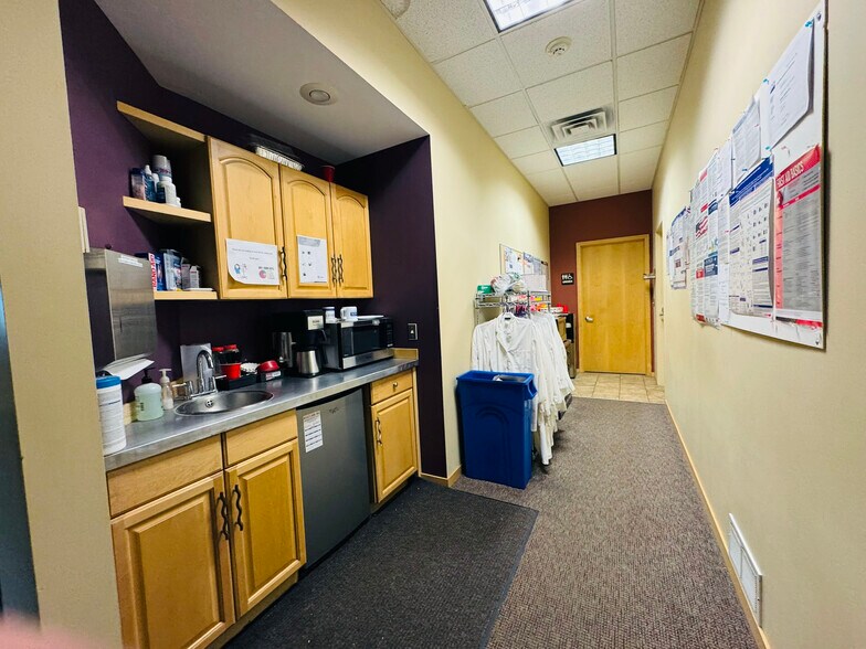 More Photos Of 6710 Quality Way, Portage Research And Development For Sale