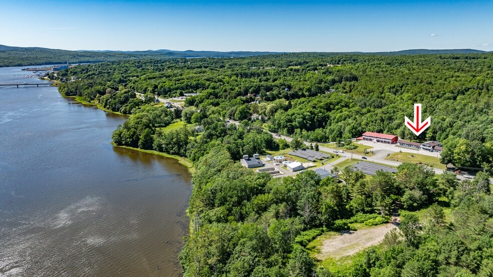 More Photos Of 196 US Route 1, Bucksport Hotel For Sale