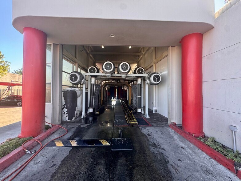 More Photos Of 15734 E Gale Ave, Hacienda Heights Carwash For Sale