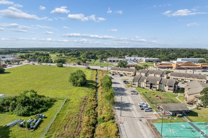More Photos Of 6507 Spencer Hwy, Pasadena Land For Sale