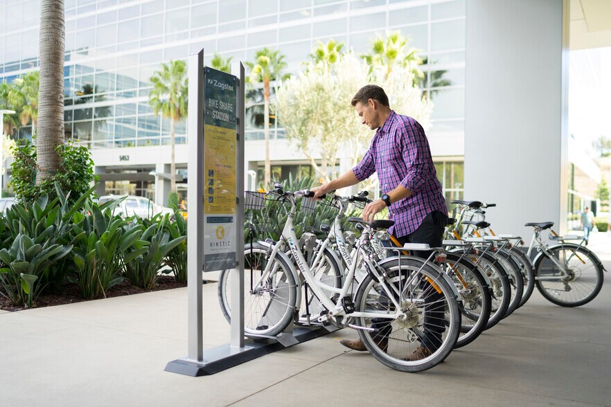 Primary Photo Of 2755 Great America Way, Santa Clara Office For Lease