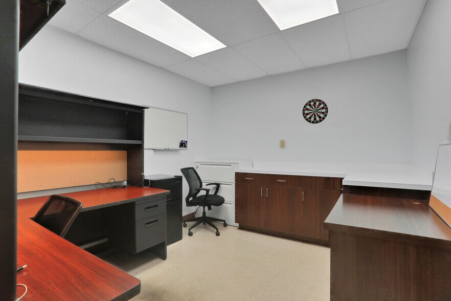 More Photos Of 1736 University Blvd S, Jacksonville Medical For Lease