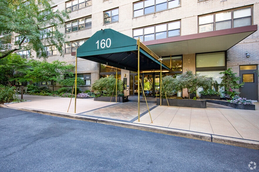 More Photos Of 140 West End Ave, New York Apartments For Sale