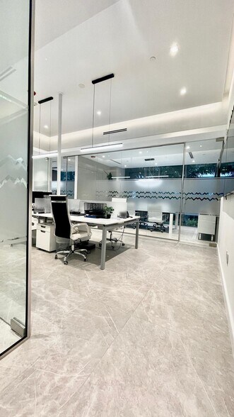 More Photos Of 2980 NE 207th St, Aventura Office Residential For Lease