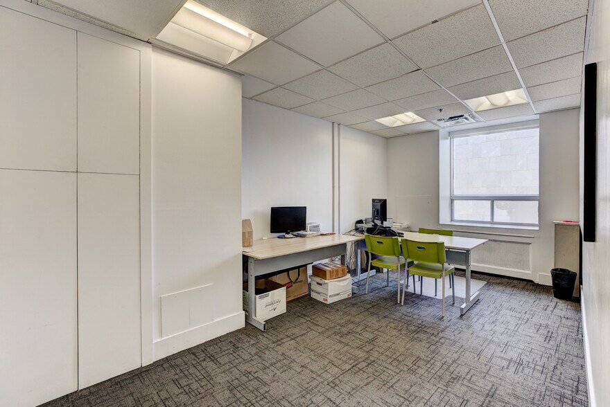 More Photos Of 510 Boul Saint-Laurent, Montréal Loft Creative Space For Sale