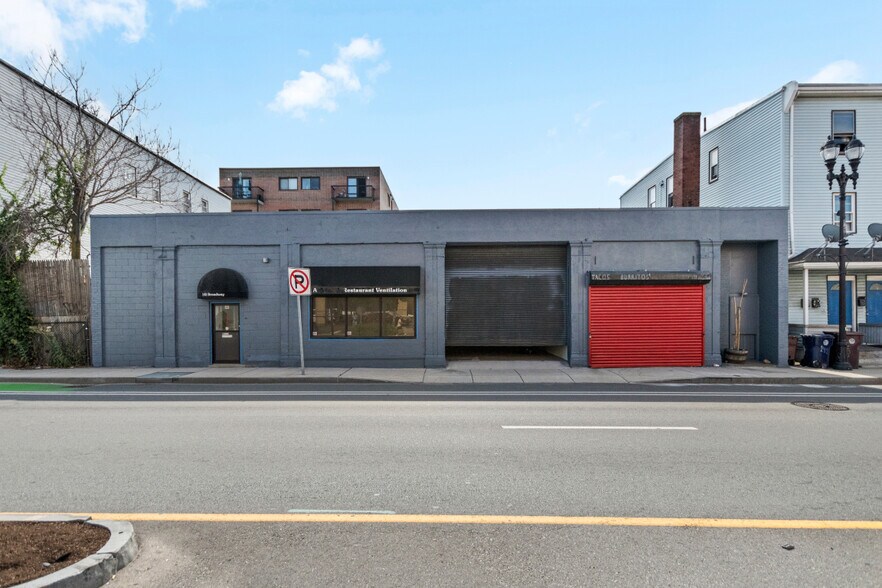 Primary Photo Of 145-147 Broadway, Everett Warehouse For Lease
