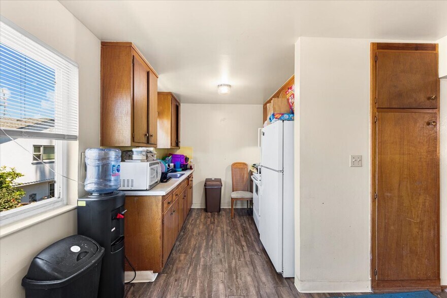 More Photos Of 236 Haas Ave, San Leandro Apartments For Sale