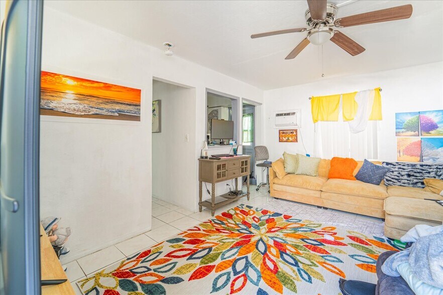 More Photos Of 216 NE 18th Ave, Pompano Beach Apartments For Sale