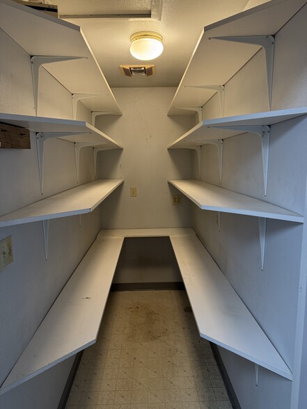 More Photos Of 40 N McDow St, Susanville Industrial For Sale
