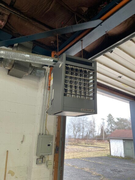 More Photos Of 10 Rhoda St, Farrell Flex For Lease