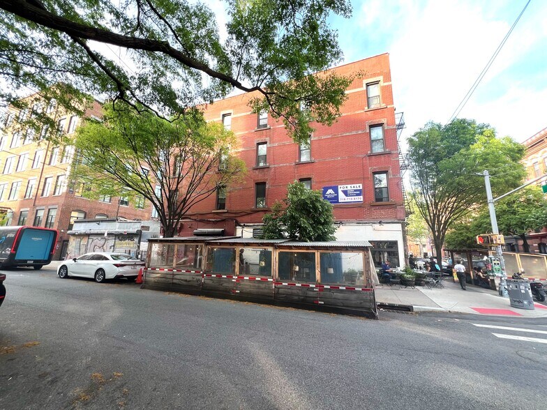 More Photos Of 124 Bedford Ave, Brooklyn Multifamily For Sale
