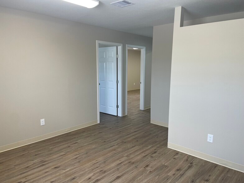 More Photos Of 1120 County Road 129, Alvin Warehouse For Sale