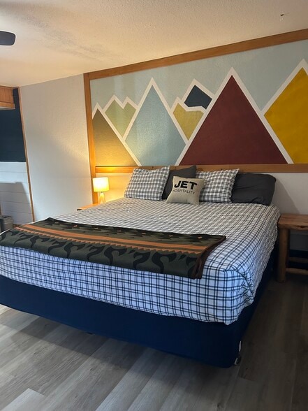 More Photos Of 978 Highway 395 N, Kettle Falls Hotel For Sale