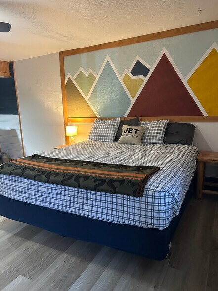 More Photos Of 978 US-395, Kettle Falls Hospitality For Sale