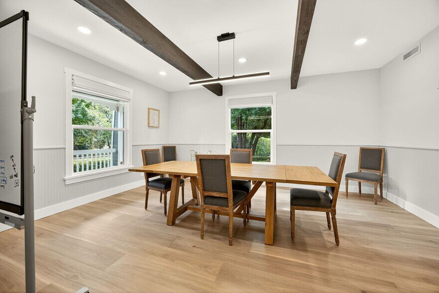 More Photos Of 111 Cedar St, Rogue River Office Residential For Sale