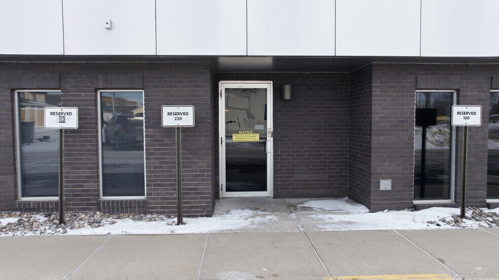 More Photos Of 403 4TH St NW, Bemidji Medical For Lease