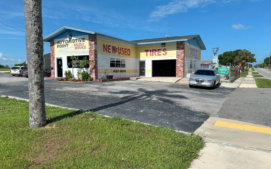 More Photos Of 1 Triangle Park, Lake Placid Auto Repair For Sale