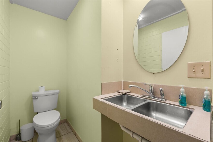 More Photos Of 12860 San Pablo Ave, Richmond Restaurant For Sale